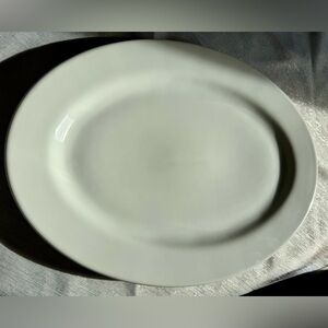 Cook At Home Elegant White Oval Serving Platter